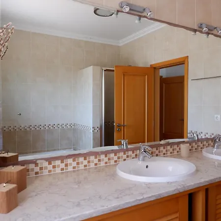 Stunning Townhouse Sea View Hébergement de vacances *