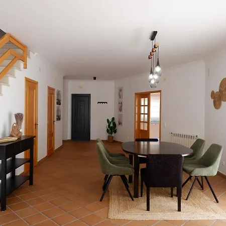 Stunning Townhouse Sea View Hébergement de vacances *