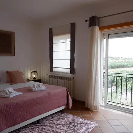 Stunning Townhouse Sea View Hébergement de vacances Amoreira (Leiria)
