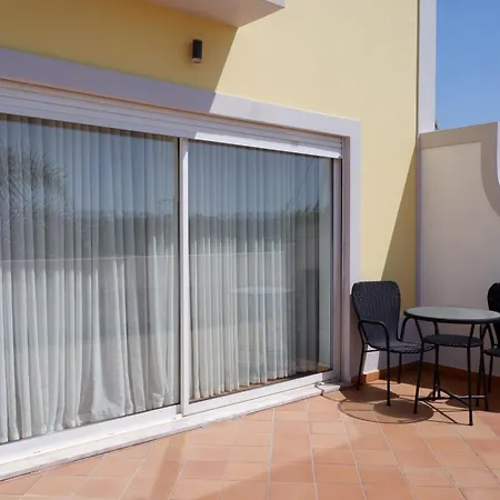 Stunning Townhouse Sea View Amoreira (Leiria)