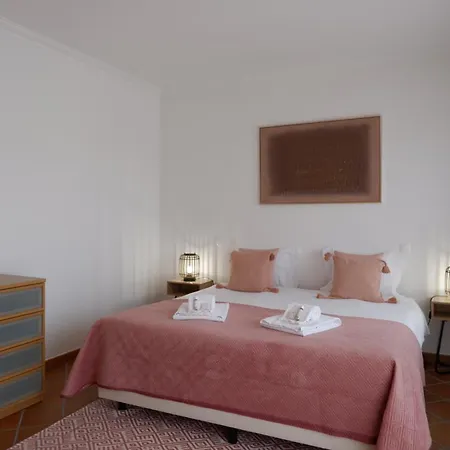 Stunning Townhouse Sea View Hébergement de vacances Amoreira (Leiria)